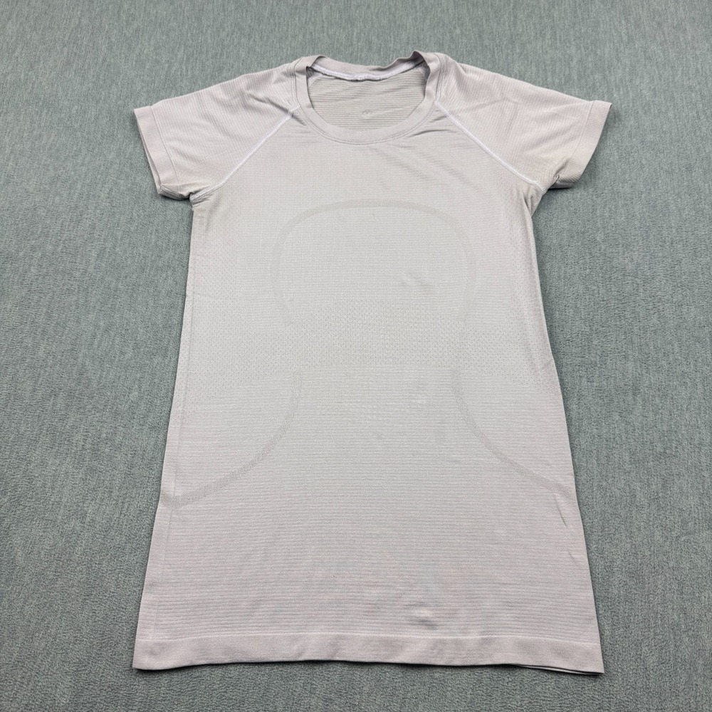 Lululemon Shirt Womens 6 Purple Swiftly Tech Yoga Gym Short Sleeve Training